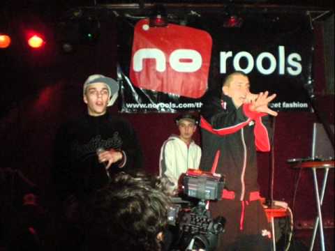 Radić & Shorti - Vera vase