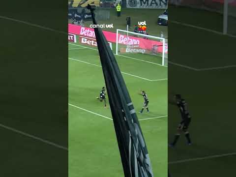 Golaço do Andrés Gómez pelo Vasco contra o Vitória nas quartas da Copa do Brasil