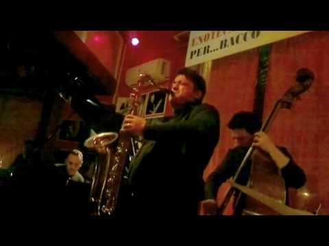 Daniele Scannapieco sax solo w/ Scasciamacchia Group al PerBacco Jazz Club - Taranto