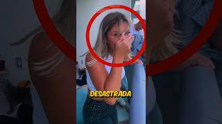 Ela DEIXOU Seu CELULAR Cair NA BEIRADA Da VARANDA, Até QUE... (créditos: @yourrmomstill/IG)