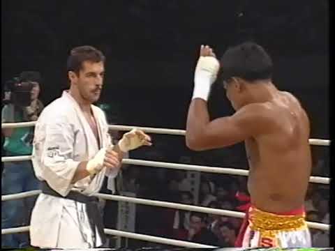 Andy Hug vs. Changpuek Kiatsongrit (03/10/1993)