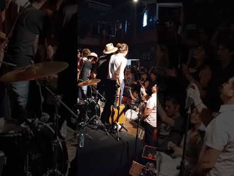 No Te Despidas De México - Santero y los…
