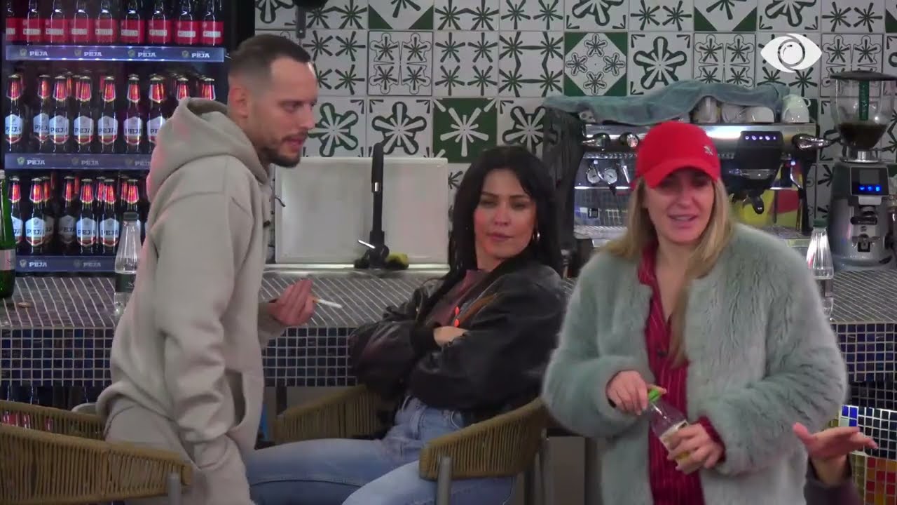 “Nuk të quajta arrogante, e paedukatë”/ Graciano-Vesës: Ti çfarë s’më the, më konsiderove armik…