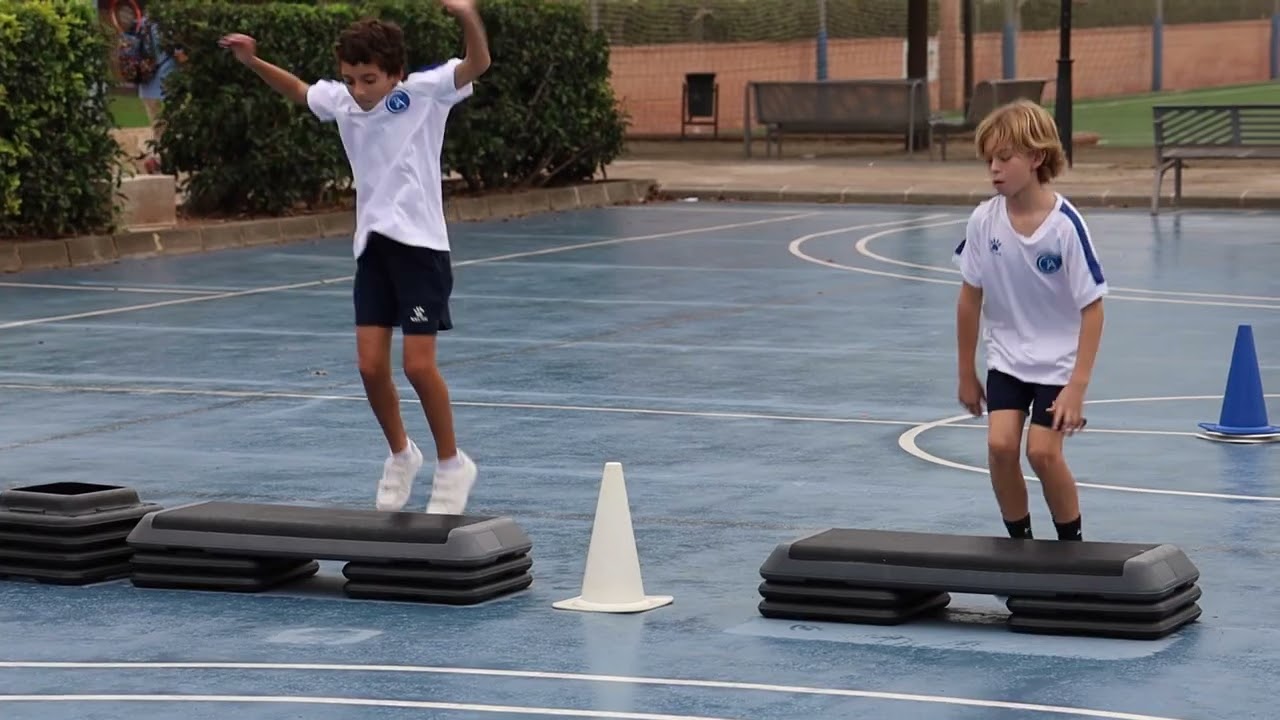 Caxton Tennis Academy 