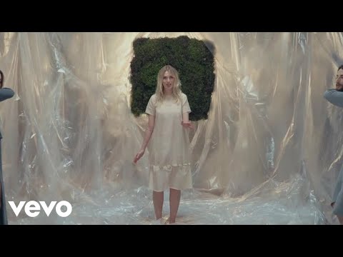 Close to Monday - Guns