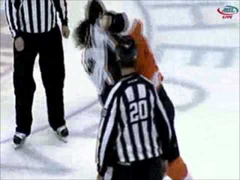 Ian Slater vs Bobby Farnham