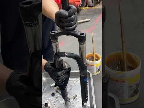 Bảo dưỡng phuộc xe đạp từ A–Z cho người mới