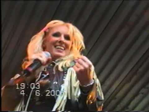 patty ryan and system in blue 2005