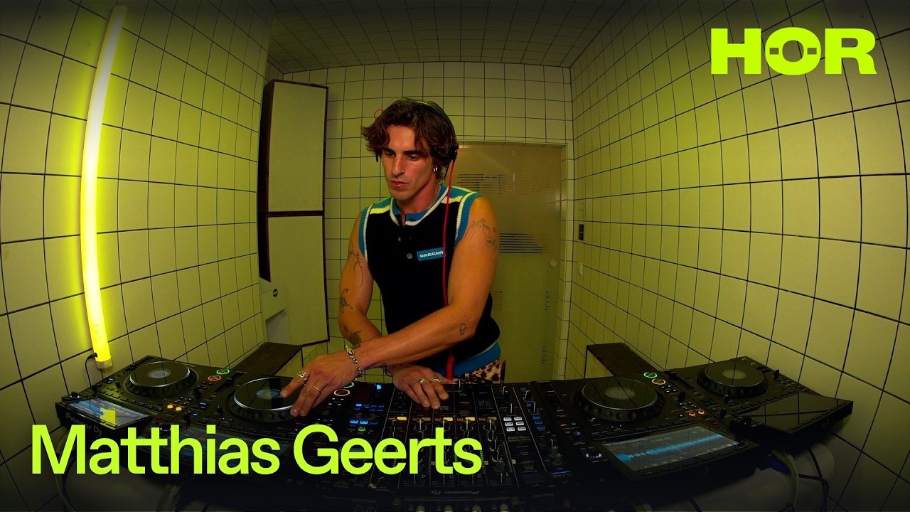 Matthias Geerts - Sunday Service
