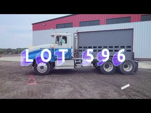 Lot 596, 1995 International 9400 Semi Tractor
