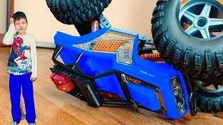 Денис превратился в Фиксика из мультика