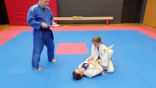 20250429 – Zkouška na žlutý pásek (Žofie Sýkorová, Adéla Zobalová)