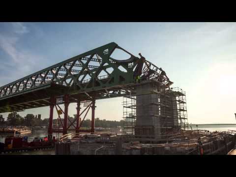 Výsuv oceľovej konštrukcie na Starom moste