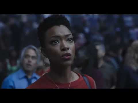 Trailer montage showing Tune Squad introductions, Goon Squad reveals, and server stands packed with Warner IP cameos