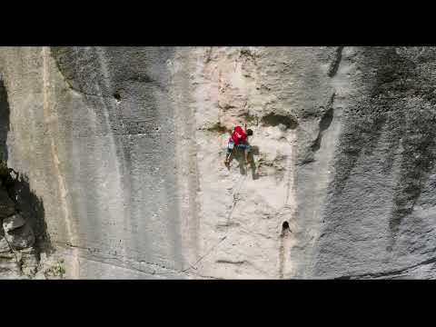 Simon BARRAU in "No Man's Land" (7b) - Buoux
