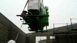 preview picture of video 'Posizionamento motore a biogas 3/3'