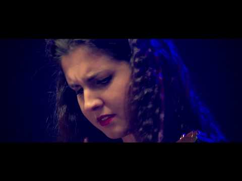 La Raíz - Suya mi Guerra | Live Vistalegre