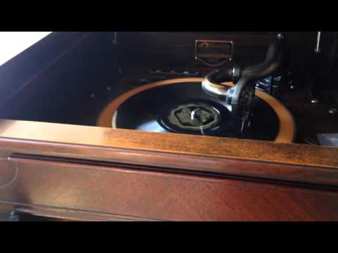 Nobody's Using It Now - High Hatters on Victor Victrola 4-40 Orthophonic