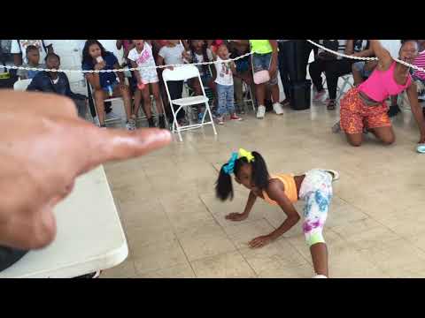 ONE OF MOST ENERGETIC LIL GIRL DANCE BATTLE EVER | OfficialTSquadTV | Tommy The Clown