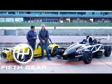Fifth Gear: Ariel Atom 3.5 R Vs Caterham Seven 620R