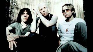 Apulanta Live 006 Lavuaarista (1999).wmv