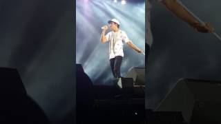 Austin Mahone - Apology (Live in Manila PIMF)