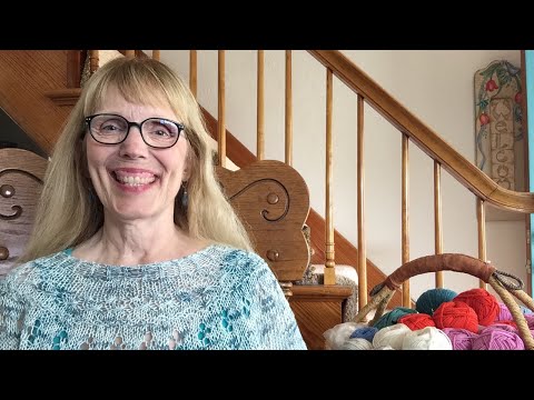 Episode 101: Knitting Podcast: Everybody’s Doing It