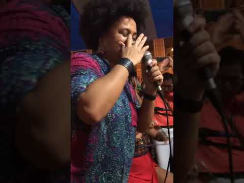 Moça prosa e Marina Iris