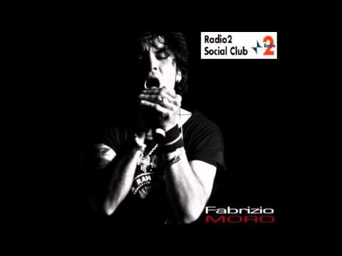Fabrizio Moro al Radio2 Social Club