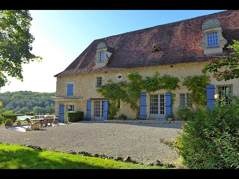 Gorgeous Turnkey Domaine in the Dordogne for sale.