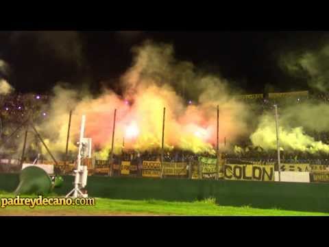 "Recibimiento de la hinchada de Peñarol vs. Cobreloa" Barra: Barra Amsterdam • Club: Peñarol • País: Uruguay