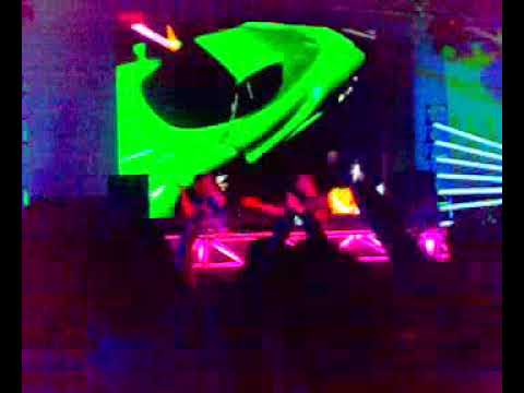 On Stage with sean tyas playing  heart to heart at Trance Nation Melbourne