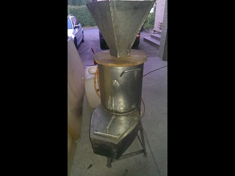 Aufbau und Einsatz einer Rätzmühle bzw. Schleudermühle Leistung ca. 2,5 t/h