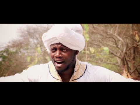 Alex Acheampong - Me Nsi Den Me Nna W'ase ft. Young Missionaries (Official Video)