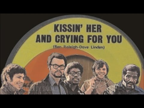 THE CHECKMATES LTD - KISSIN' HER & CRYING FOR YOU (CAPITOL)