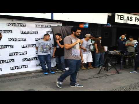 PEATÓN || PERFORMANCE ESTRATO SOCIAL HIPHOP AL AIRE || FOTOFEST || TRUJILLO 2015
