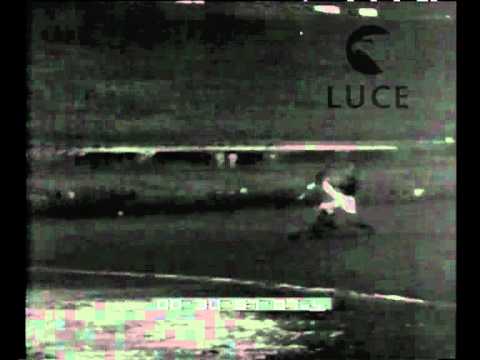 Football Championship: Day 8. Milan 1 - Torino 0. Juventus 0 - Inter 1.