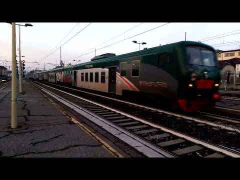 E464 396+5 piano ribassato Trenord - Milano Greco - 03/03/2023