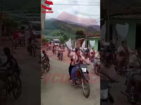 ¡Volvió el bus! Fiesta en el Tarra #Catatumbo