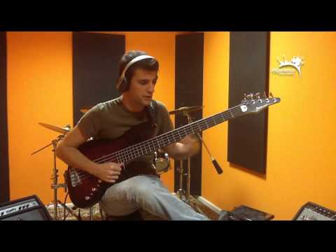 Experience Music Academy - Lezione di Basso - Tecnica dello Slap