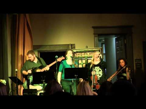 Indigobend Performs Strawberry Wine