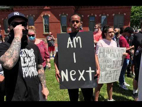 Holding On (feat. Bea Moon) (Prod. by TaylorMade)