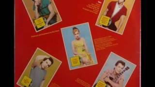 Blue Angel ft. Cyndi Lauper - I&#39;m Gonna Be Strong