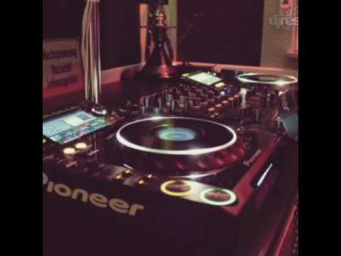 Bassejackers -Makj drep VS Sandro silva vandals mix