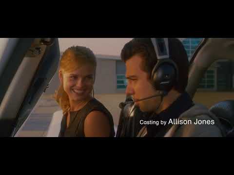 She's Out of My League (ending scene/airplane)