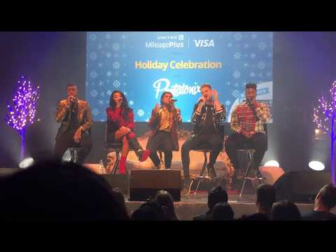 Pentatonix "Hallelujah" LIVE  -  Holiday Concert in Chicago (Up Close View)