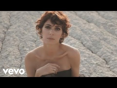 Video per il significato della canzone Quando una stella muore di Giorgia