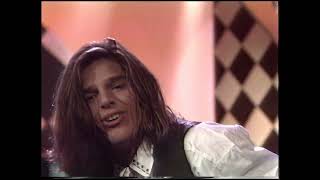 Ricky Martin - Juego de Ajedrez (Video Oficial) [Remasterizado]