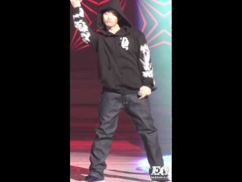 [Fancam] 111230 Junho 2PM KBS Gayo Daejun - Electricity Hands Up