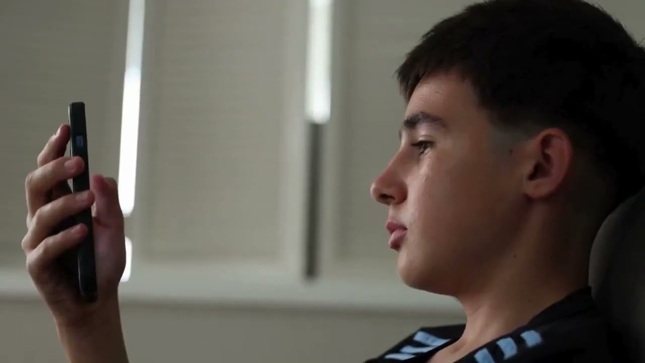 SCREEN OUT trailer